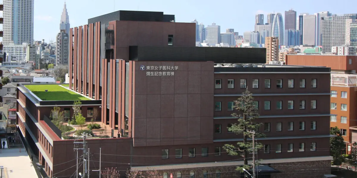 大学外観