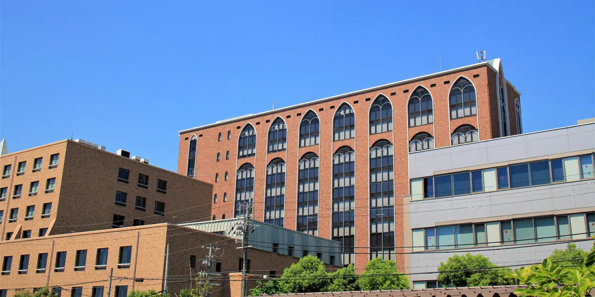 近畿 大学 外観